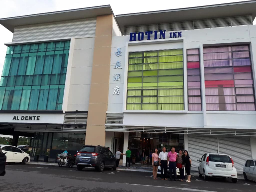Hotin Inn - photo 1