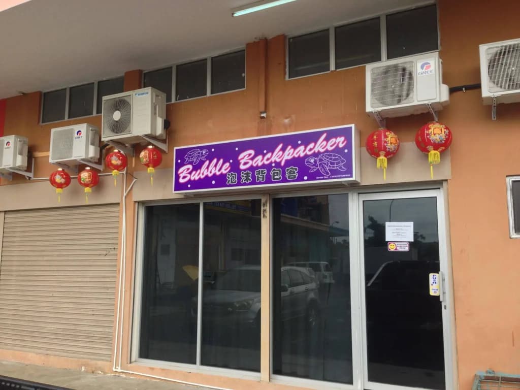 Bubble Backpackers - photo 1