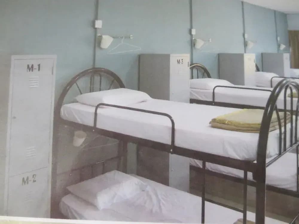 Seasons Street Lodge - photo 17