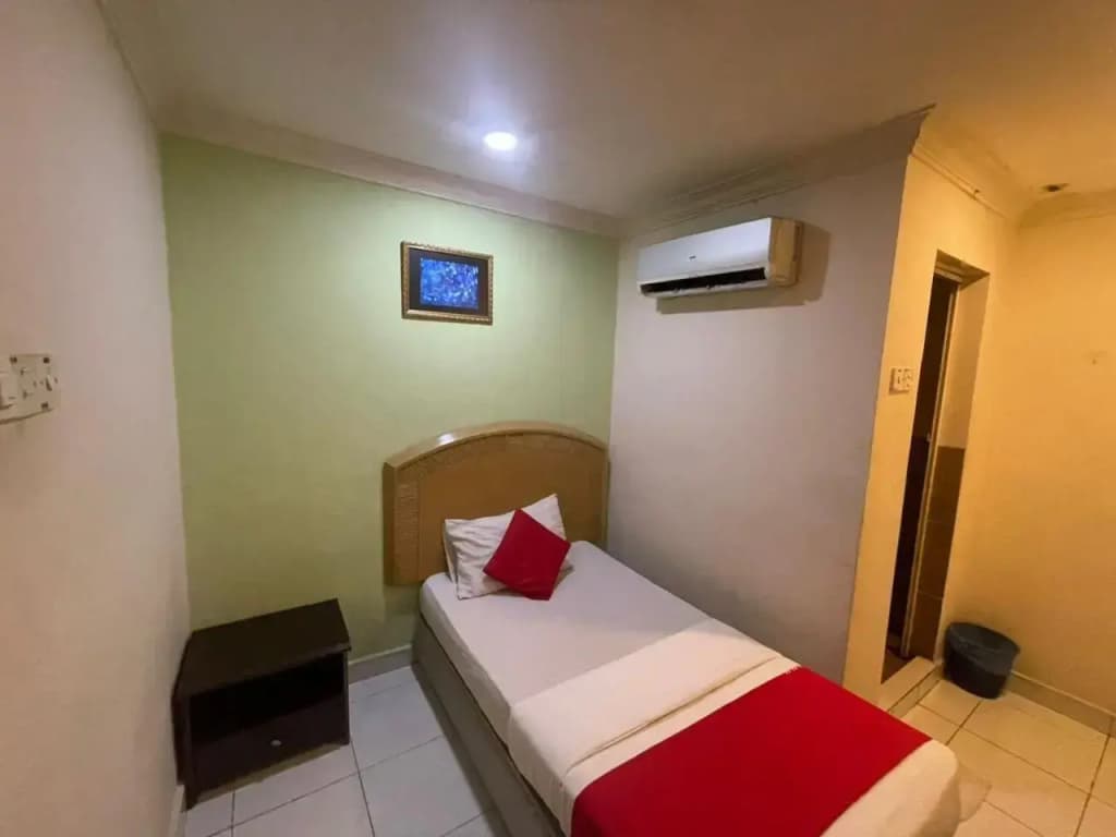 OYO 1002 Hotel Sahara Inn Batu Caves - photo 34