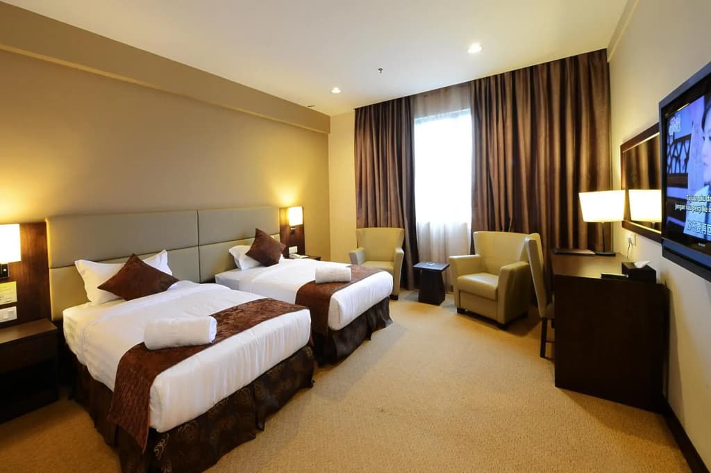 Lintas View Hotel - photo 2