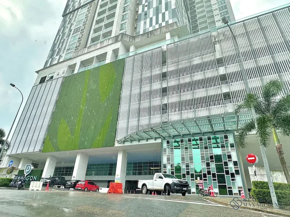 Paragon Suites CIQ By Stayrene - photo 1