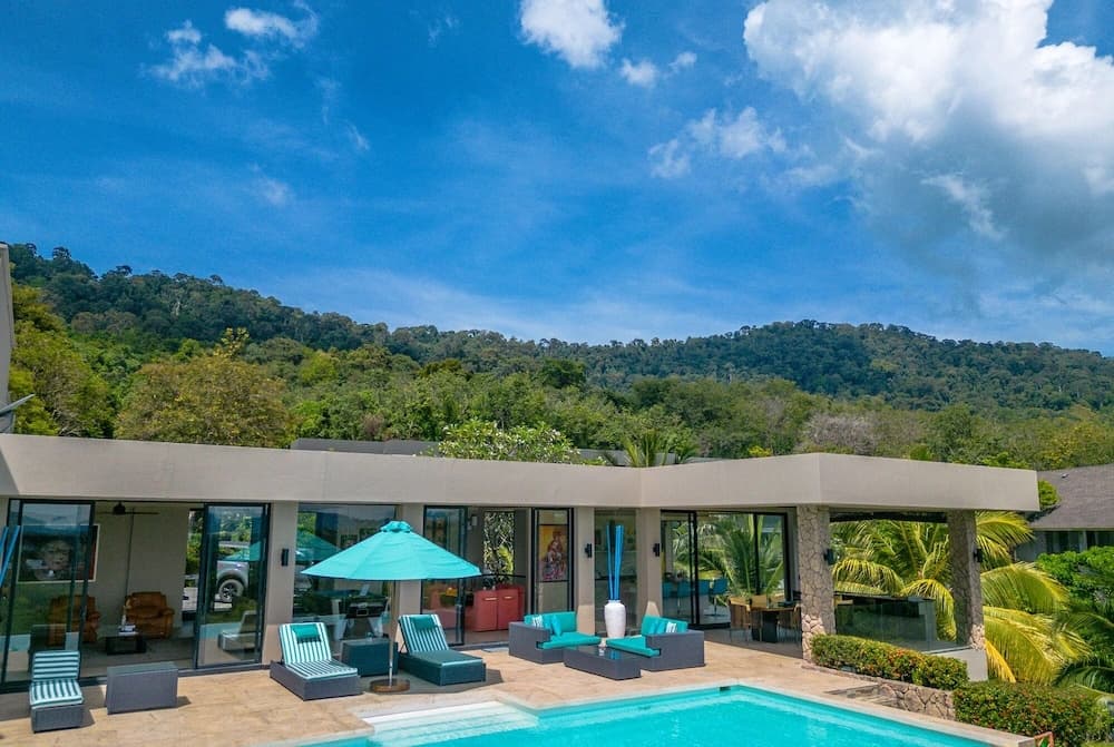 White Monkey Villa - Private Pool & Jacuzzi - photo 16