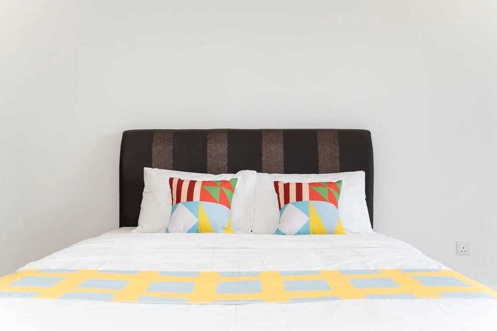 OYO Home 44050 Essential Studio Empire Marriot - photo 1