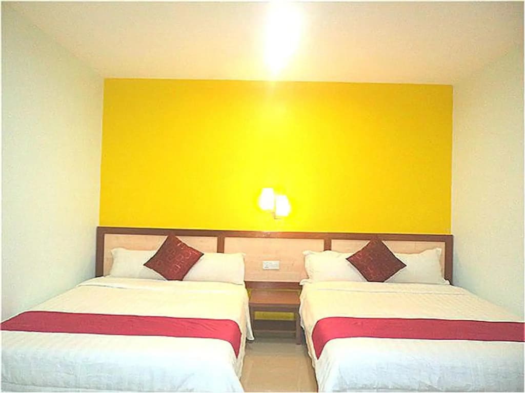 Mega Inn - photo 3