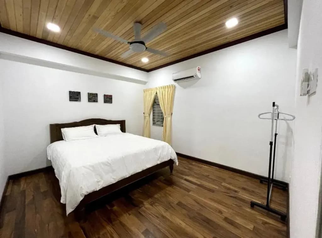 The Venus - Spacious Wooden TOP Floor Apartment - photo 10
