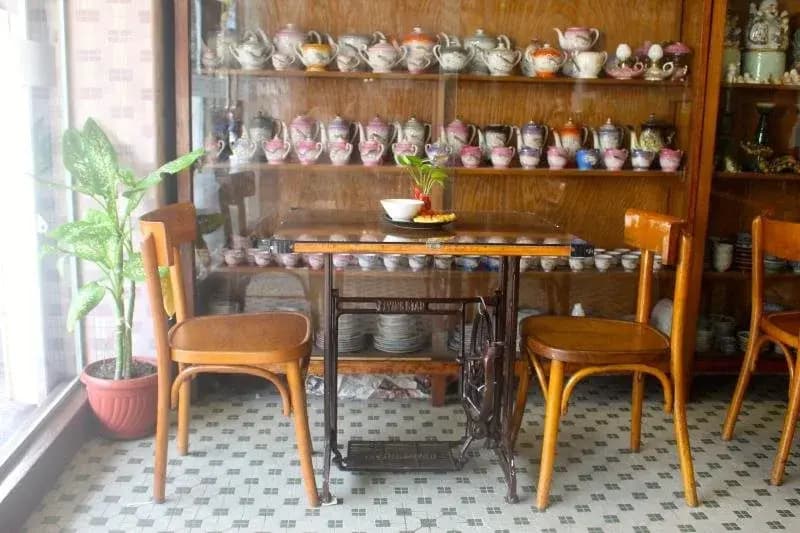 Campbell Antique Hotel & Cafe - photo 14