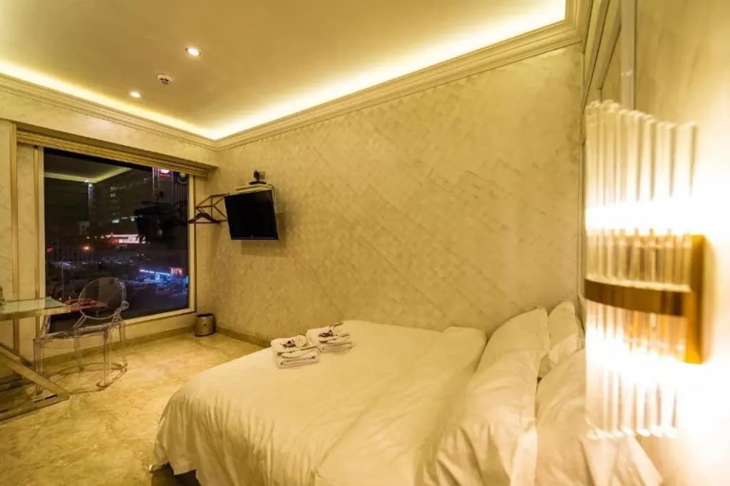 AC Residence - A Member of The Luxury Stay Group - photo 3
