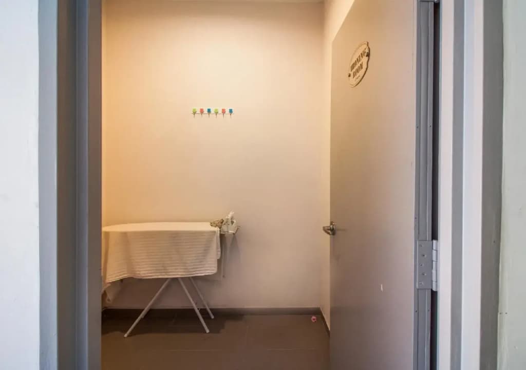 e Hotel - photo 6