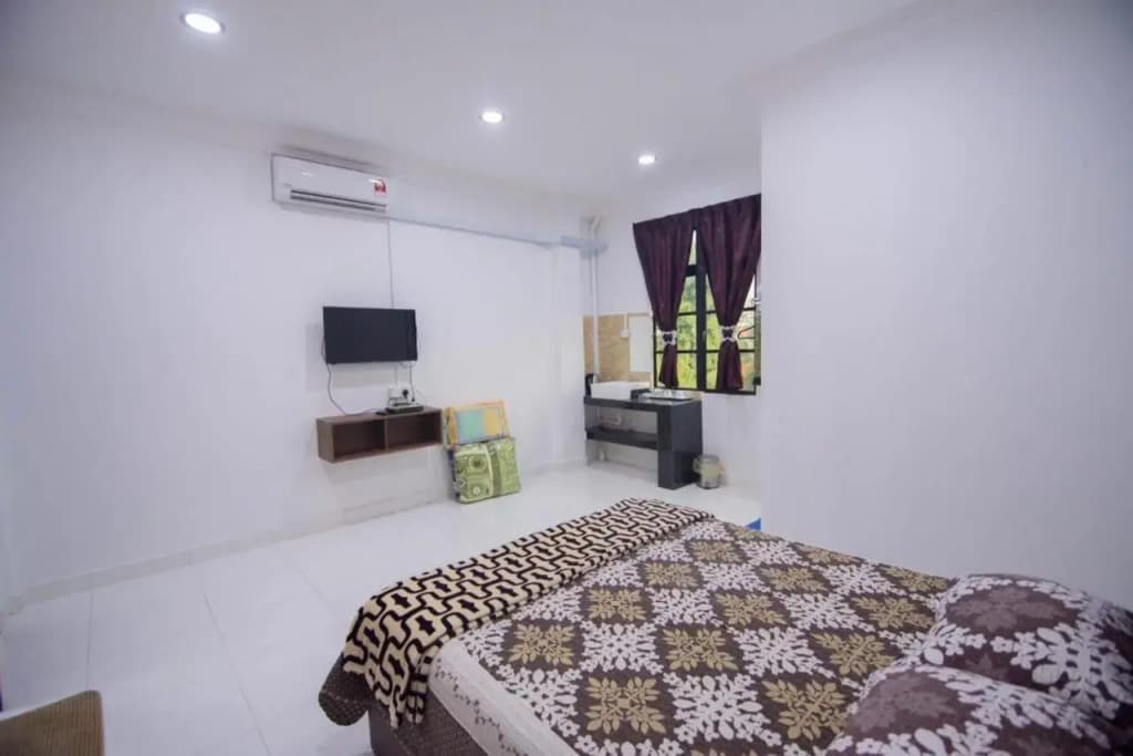 Wan Danisha Villa Inn - photo 16