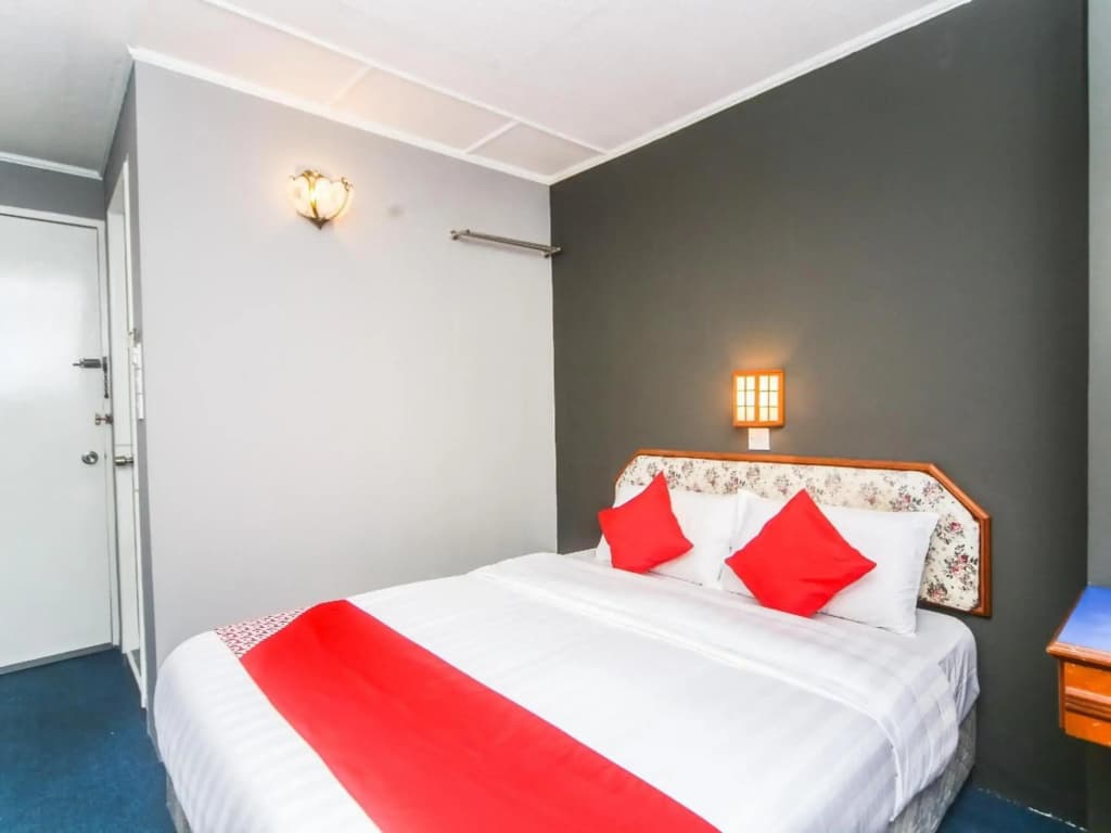 Hotel O Lutana - photo 5