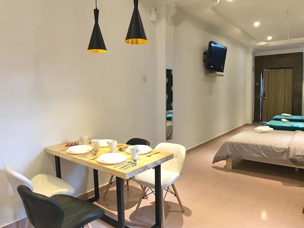 iBook6 Deluxe Family Suite for 4 by iBook Homestay - photo 13