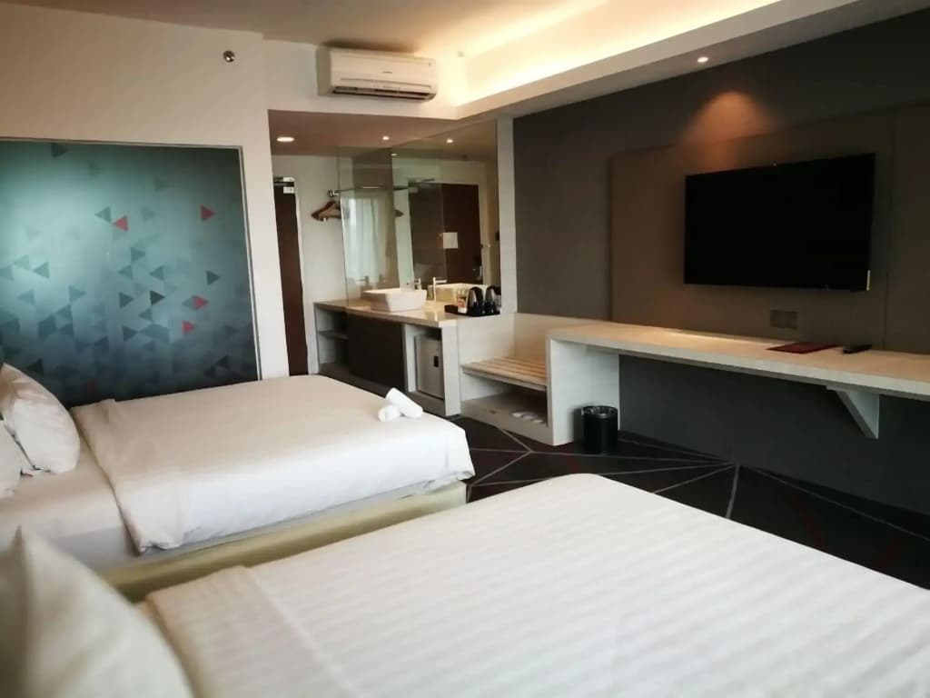 Amerin Hotel Johor Bahru - photo 4