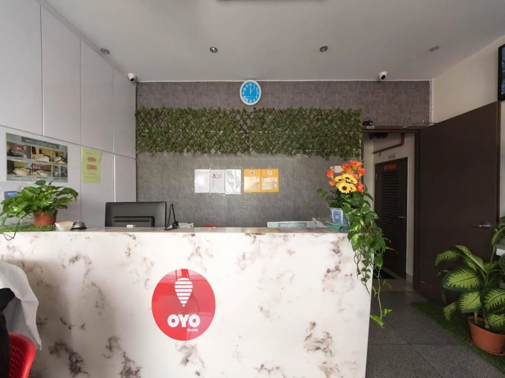 Swiss Cottage Hotel - photo 1