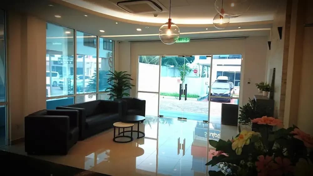 Legacy Hotel - photo 8