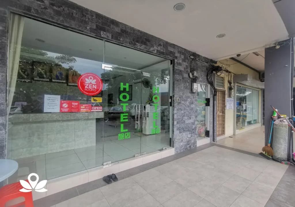 LSH Hotel - photo 17