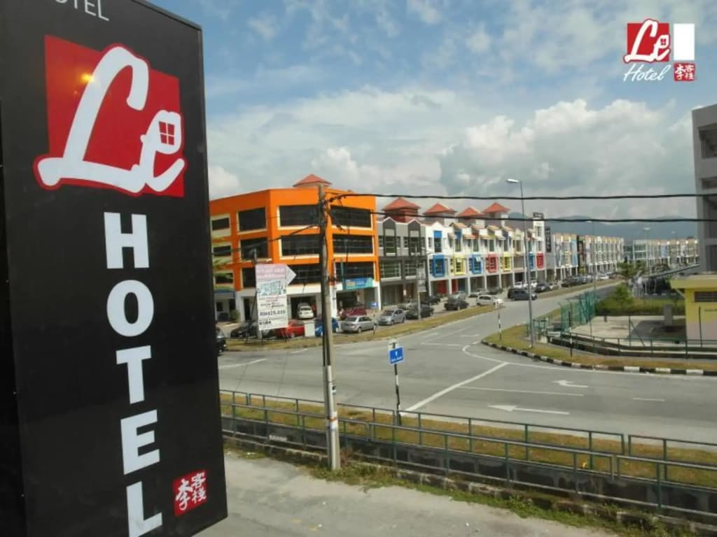 Le Hotel - photo 9