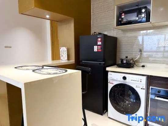 RNF Johor Bahru · The Black & White Stay Studio - photo 1
