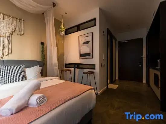 Scarletz KLCC @ Apartments By Gravity 【6mins Kuala Lumpur Tower（KL Tower） + Rooftop Infnity pool】 - photo 5