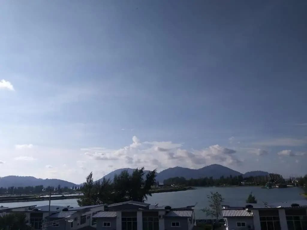 tiara bay marina island lumut 6 bilik inflatable swimming pool homestay bayu laut0136288405 - photo 18