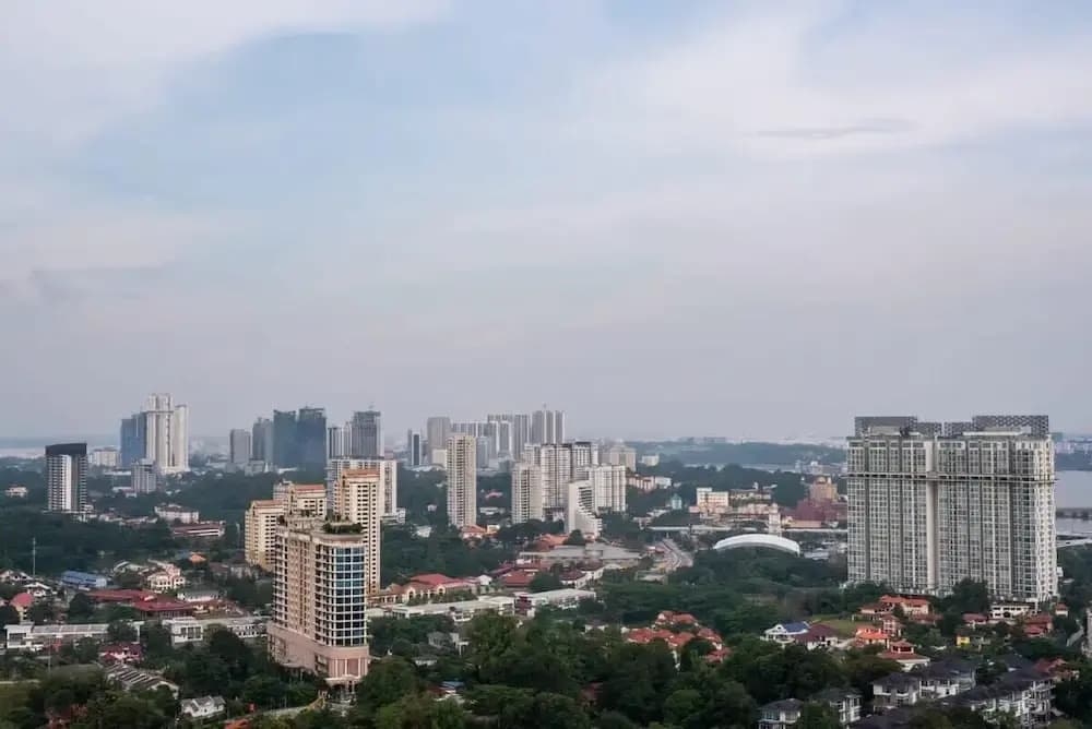 Comfy 3BR Apt in Danga Bay, Free Parking, Sea View - photo 17