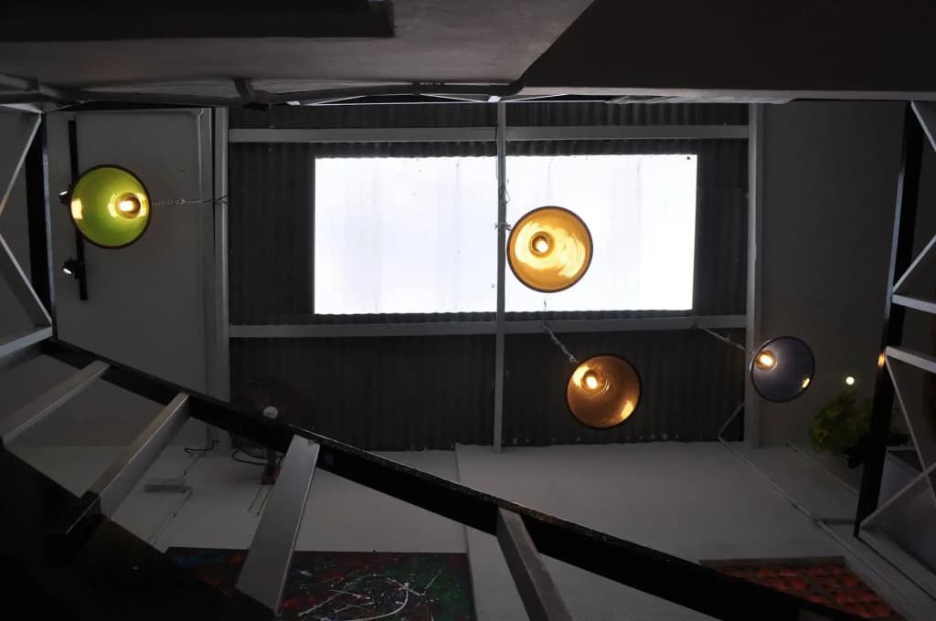 Monkey Motel & Café - photo 15