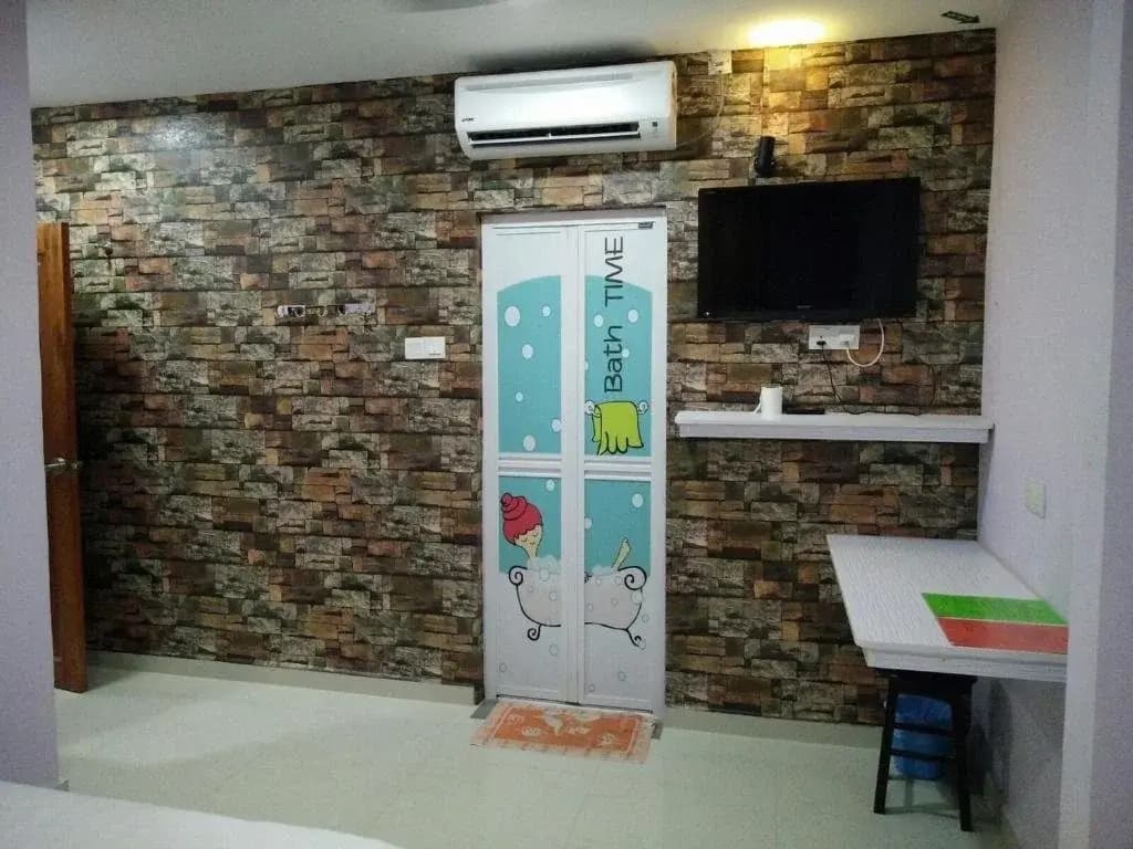 Leaf Guest House - photo 3