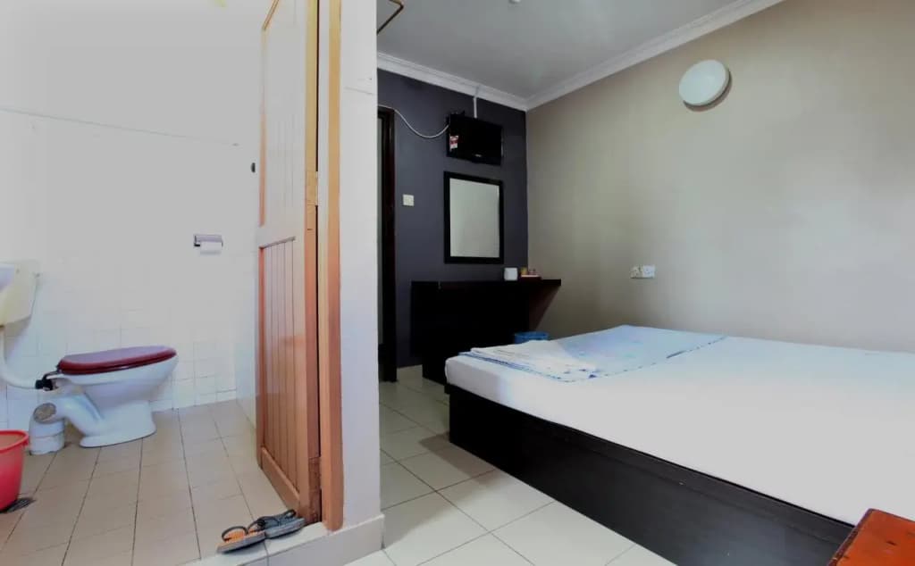 Mandarin Hotel Kuching - photo 8