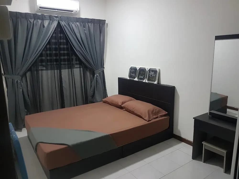 Araaz Homestay - photo 2