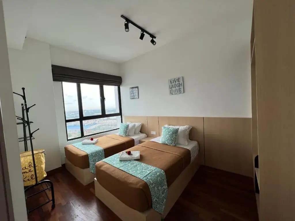 D'Gunduls Homestay Family Suite 2R 2B by DGH I-CITY - photo 4