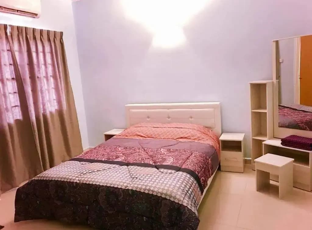Homestay Tok Wan Puchong Utama - photo 2