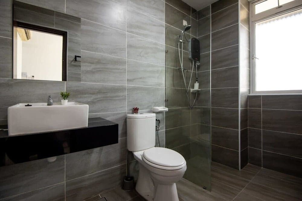 Comfy 3BR Apt @ KSL Daya Near Ikea Tebrau, Parking - photo 7