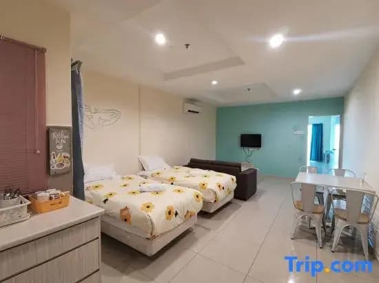 Peaceful 1-Bedroom Unit at Marina Island by JoMy Homestay - photo 1