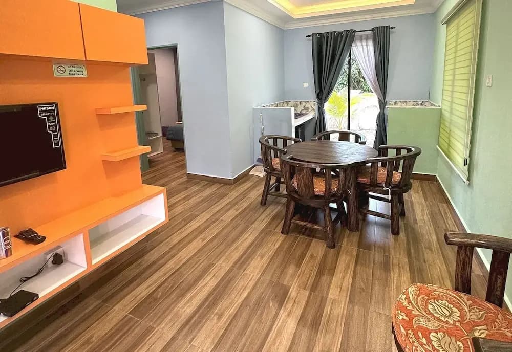 Capital O 90949 Pelangi Beach Resort Mersing - photo 3