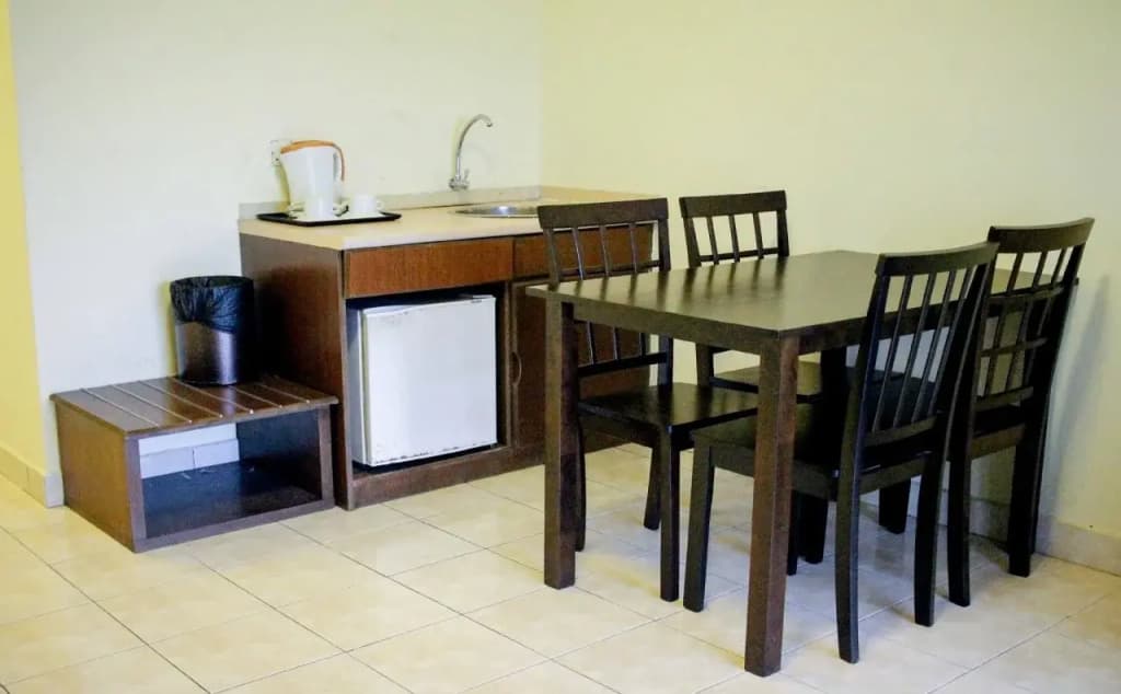 Suria Service Apartment Hotel - photo 18