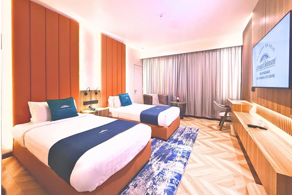 Howard Johnson by Wyndham Kota Kinabalu City Centre - photo 9