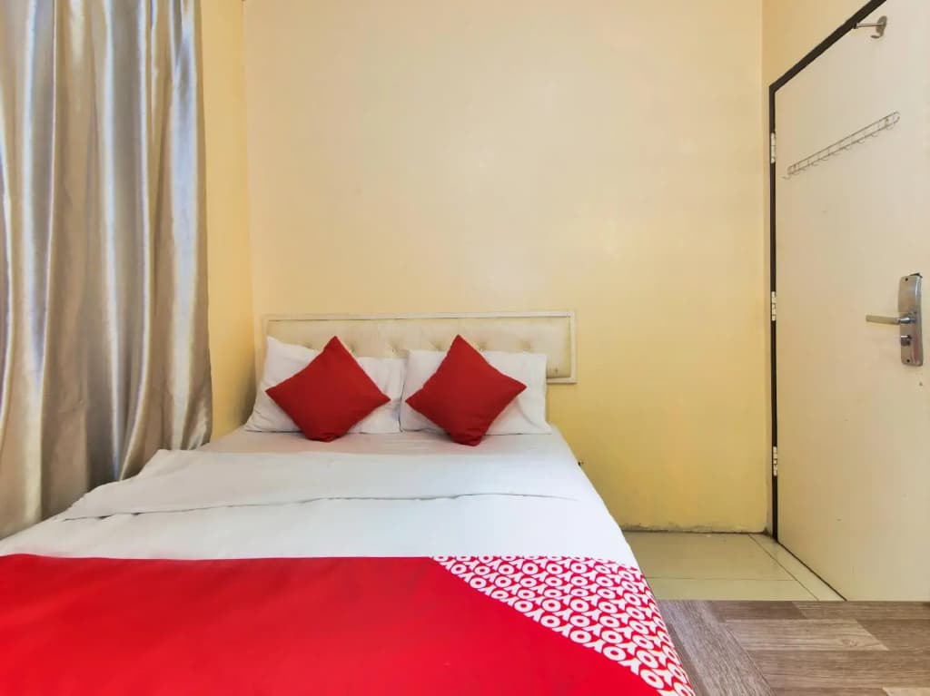 OYO 479 The Green Hotel - photo 6