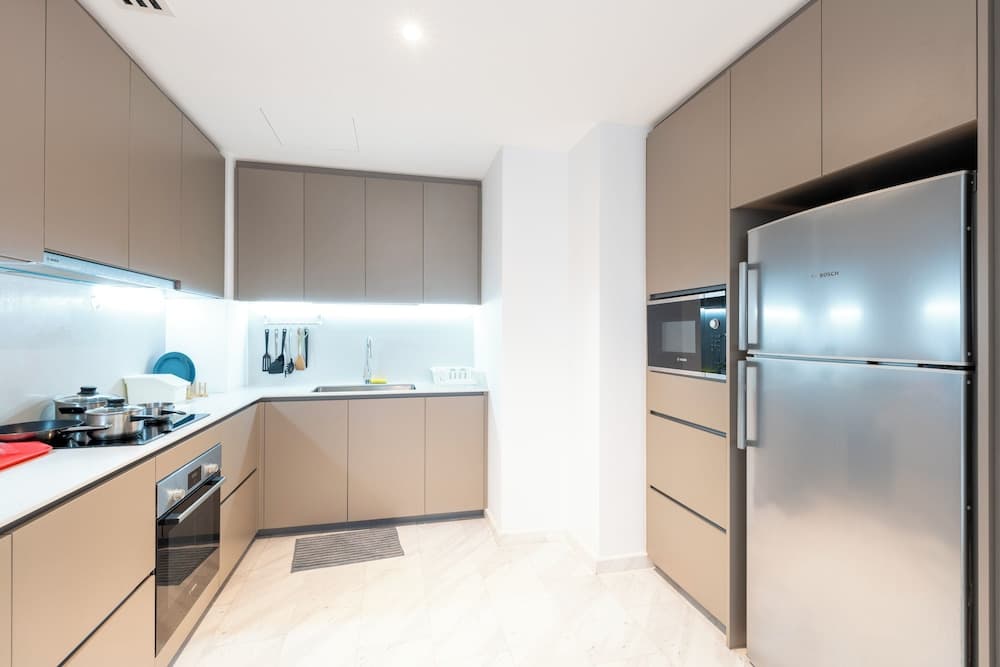 Moonway Luxury Suites At Eaton Residence - photo 22