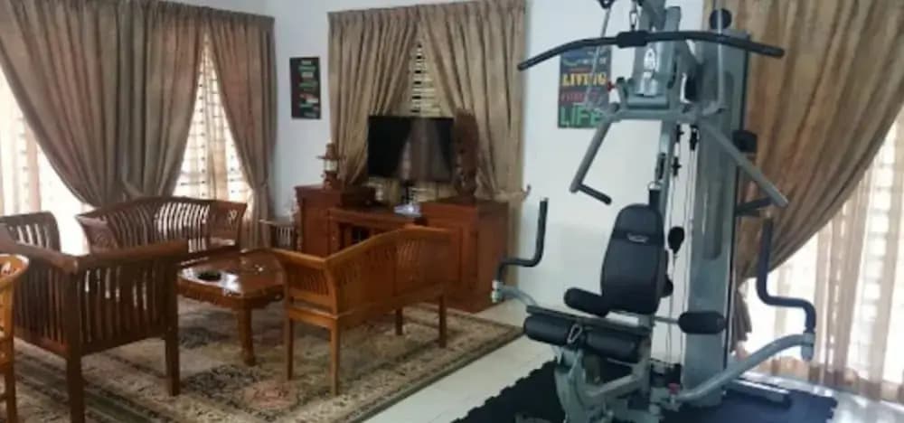 Nur Banglo Homestay Port Dickson - photo 19