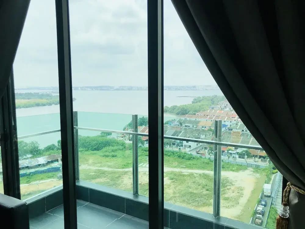 Marina Cove Premium Room - photo 6