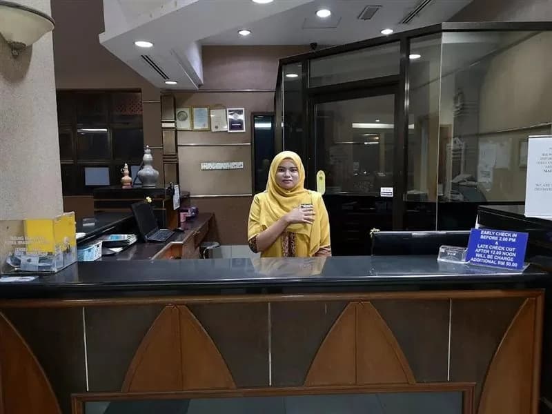 Putra Brasmana Hotel - photo 27