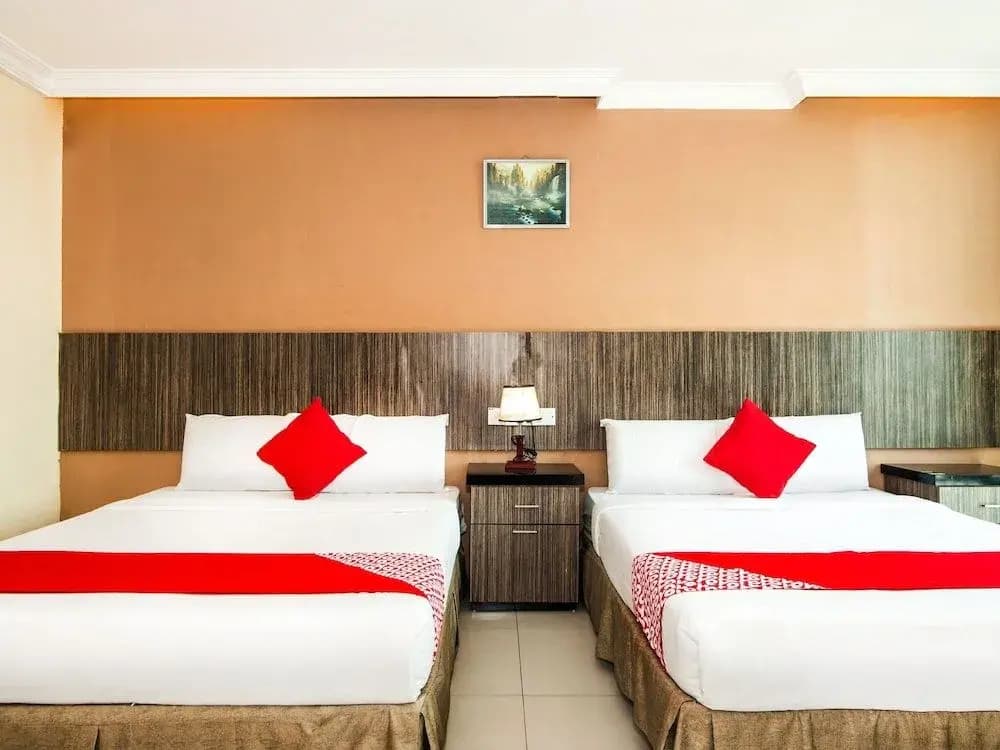 Super OYO 443 Crystal City Hotel - photo 4