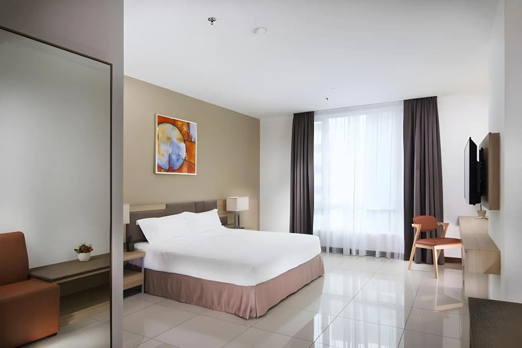 One Pacific Hotel & Serviced Apartments - photo 6