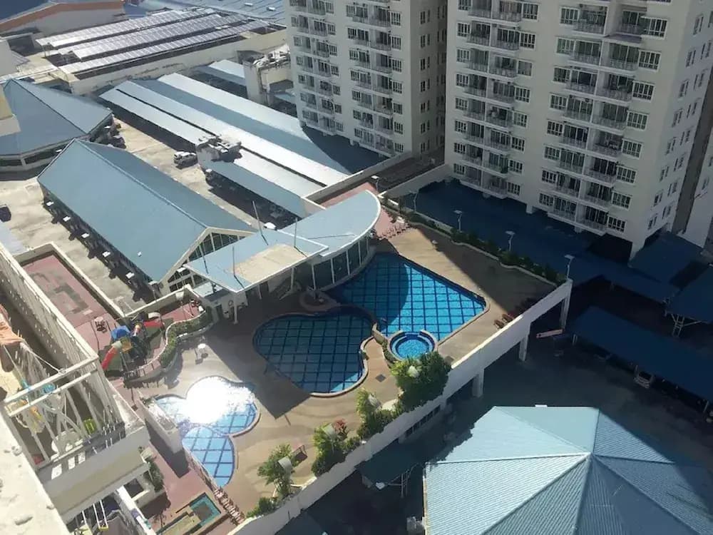 One Borneo Condominium by Josie - photo 8