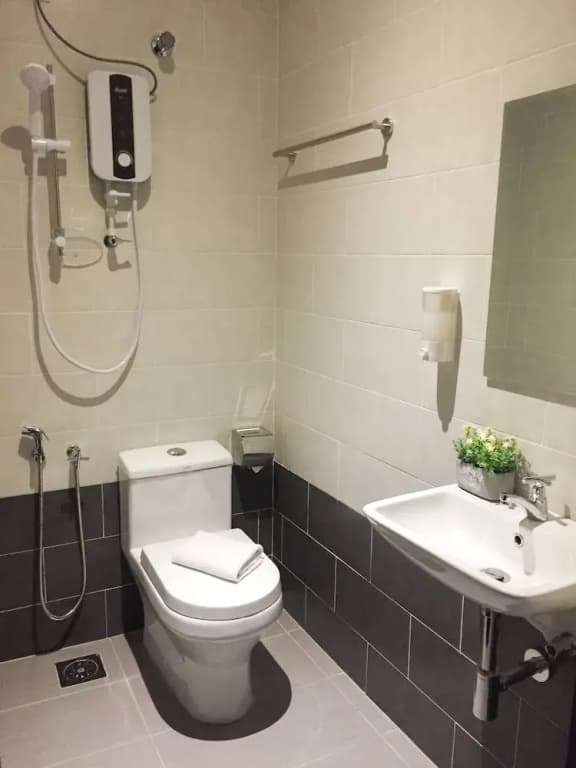 Square Inn - photo 10