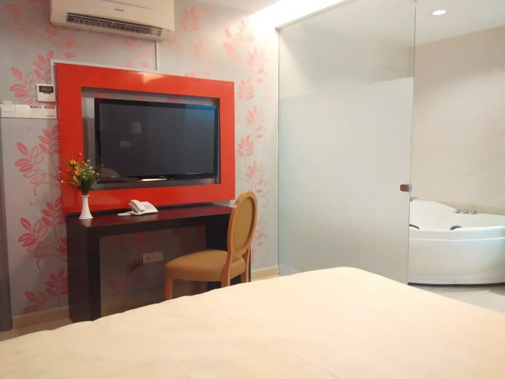 Ampang Inn Hotel - photo 6