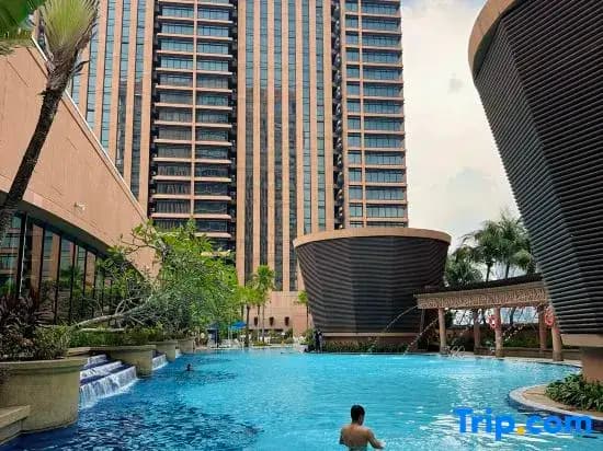 KL Bintang Suites @ Times Square - photo 46
