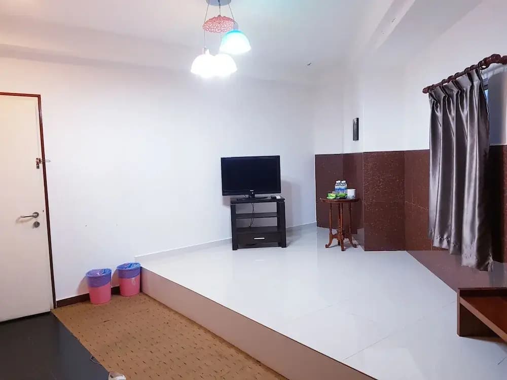 Flyk Hotel - photo 3