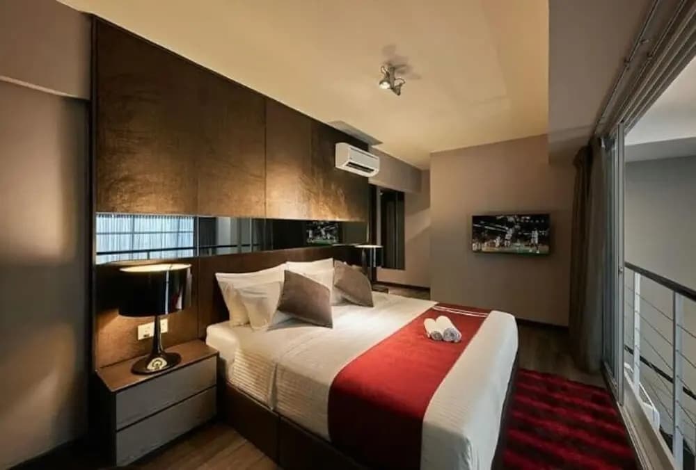 Seafront Duplex Suite at Georgetown - photo 26