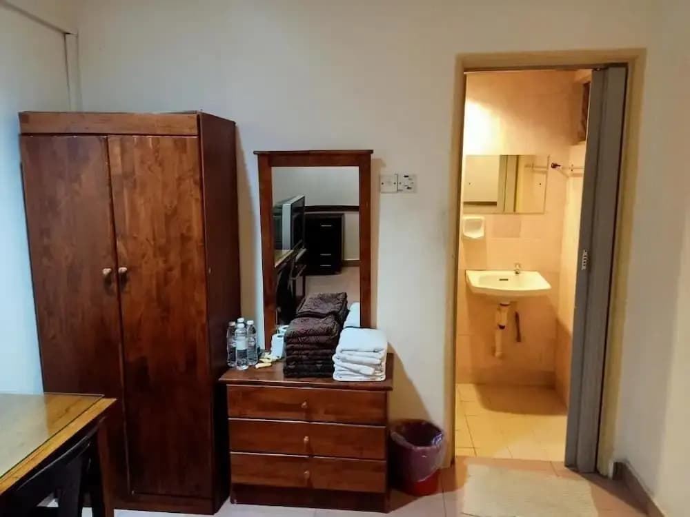 Hotel O Prai Jaya - photo 10